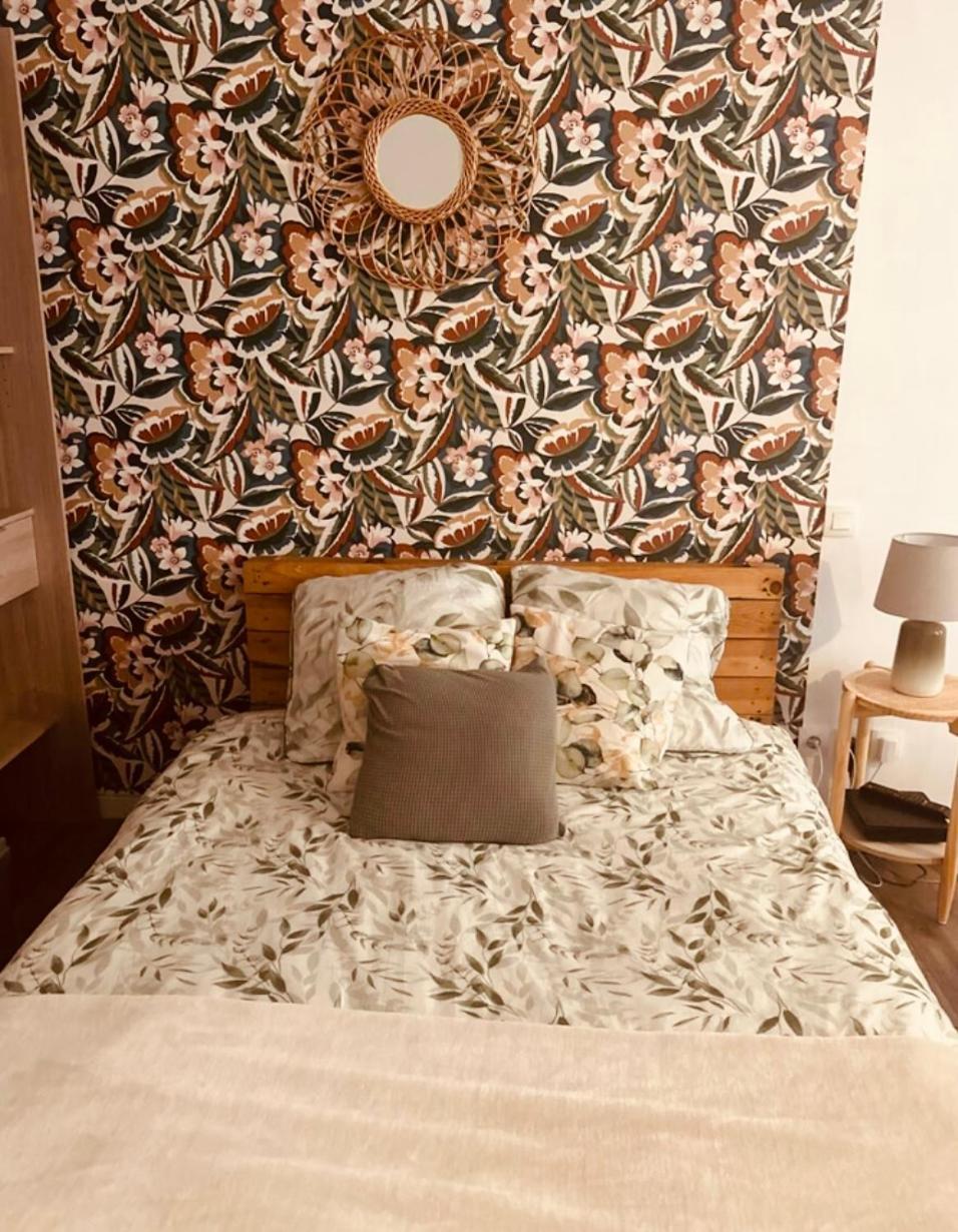 Grand T1 De 38 M2 Au Design Epuree * Marseille