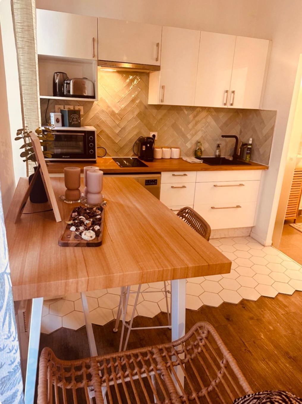Grand T1 De 38 M2 Au Design Epuree Apartment